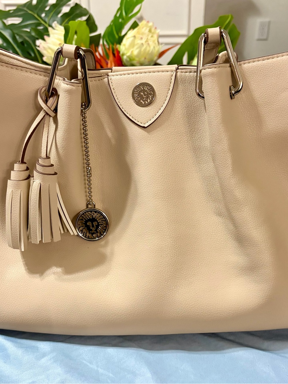Anne Klein A-Hinge Tote Handbag - Natural (Flawless Like New Condition!)